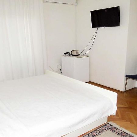 Rooms N&M Baška Voda Εξωτερικό φωτογραφία