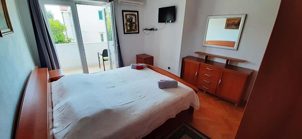 Rooms N&M Baška Voda Εξωτερικό φωτογραφία
