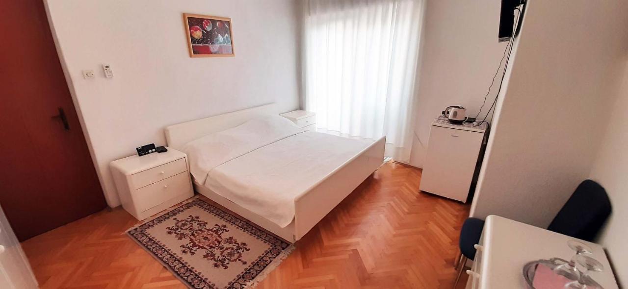 Rooms N&M Baška Voda Εξωτερικό φωτογραφία