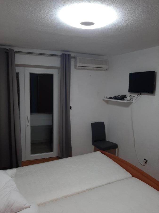 Rooms N&M Baška Voda Εξωτερικό φωτογραφία